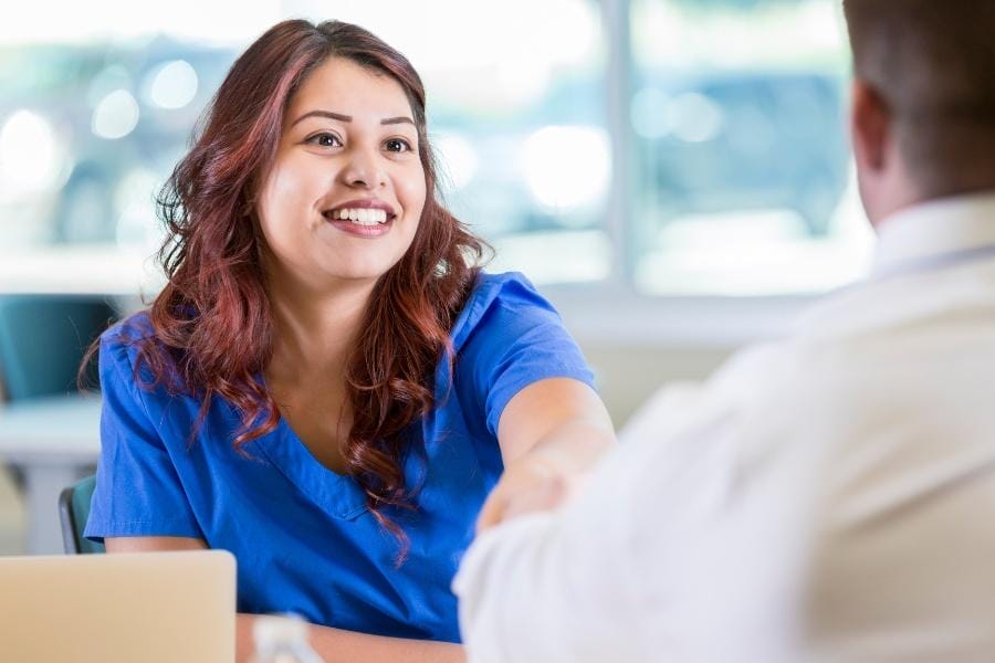 How to Handle Gaps in Nursing Careers on Your Resume